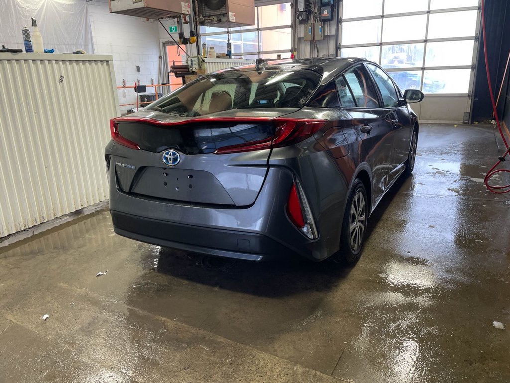 Toyota Prius Prime  2022 à St-Jérôme, Québec - 8 - w1024h768px