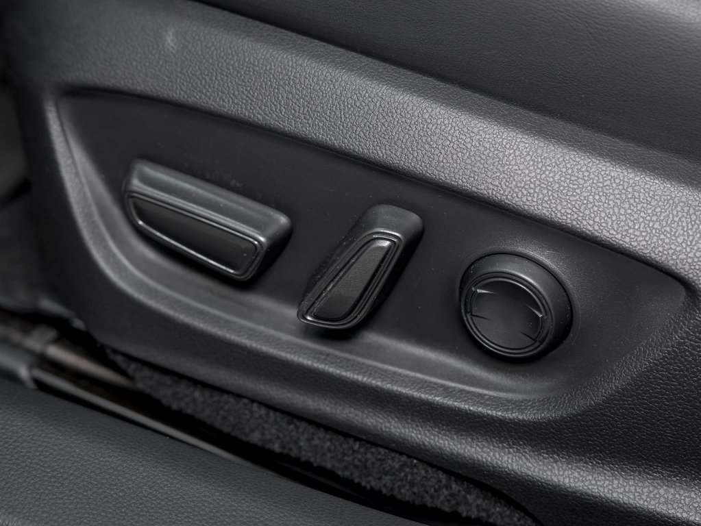 Toyota Prius Prime  2023 à St-Jérôme, Québec - 26 - w1024h768px