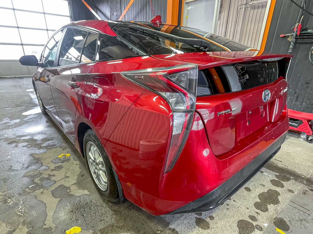 Toyota Prius  2017 à St-Jérôme, Québec - 5 - w1024h768px