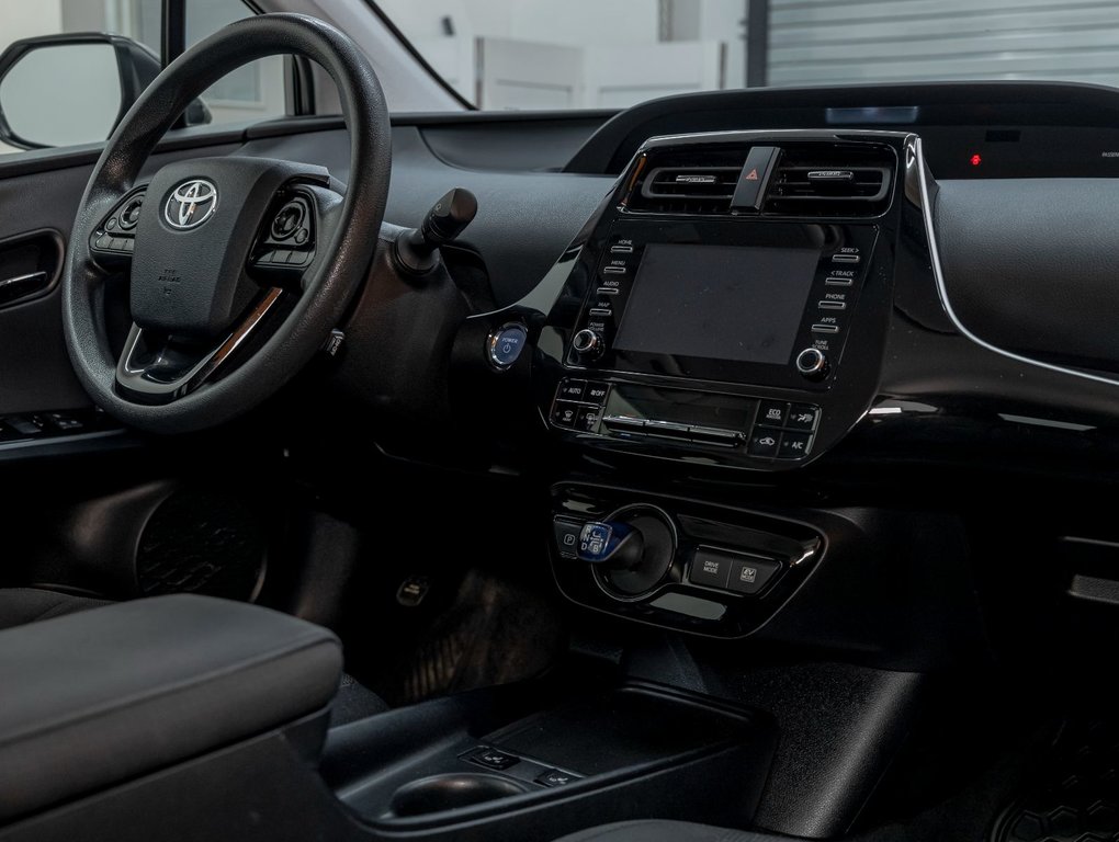 2022 Toyota Prius in St-Jérôme, Quebec - 26 - w1024h768px