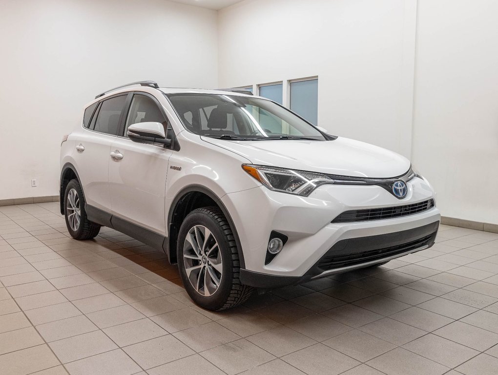 2017 Toyota RAV4 Hybrid in St-Jérôme, Quebec - 10 - w1024h768px