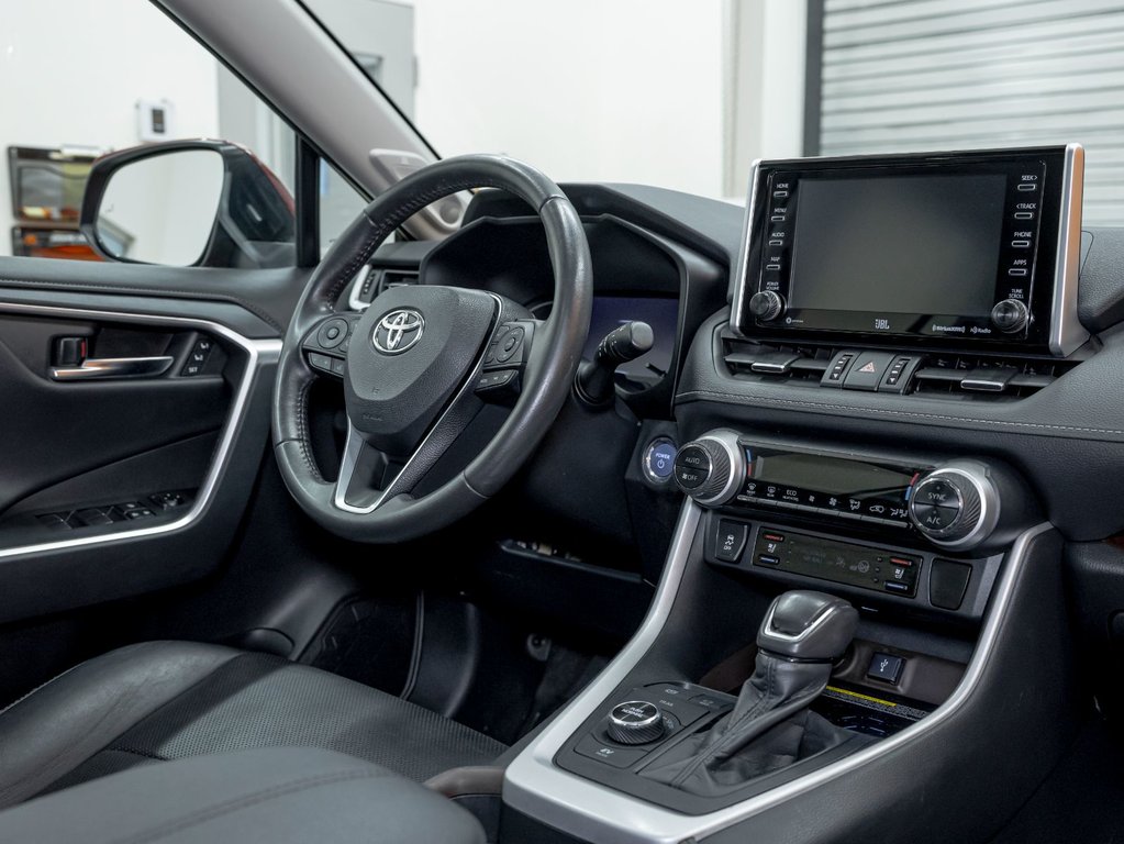 2020 Toyota RAV4 Hybrid in St-Jérôme, Quebec - 31 - w1024h768px