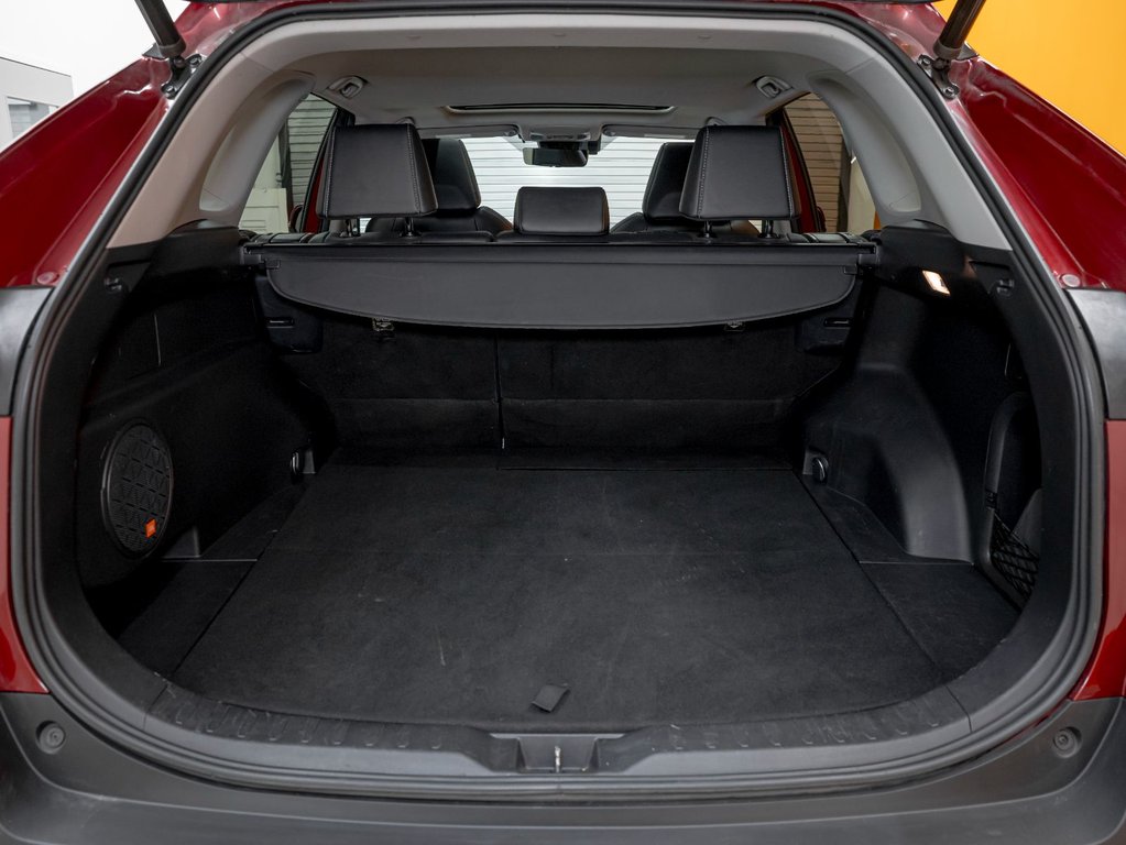 2020 Toyota RAV4 Hybrid in St-Jérôme, Quebec - 35 - w1024h768px