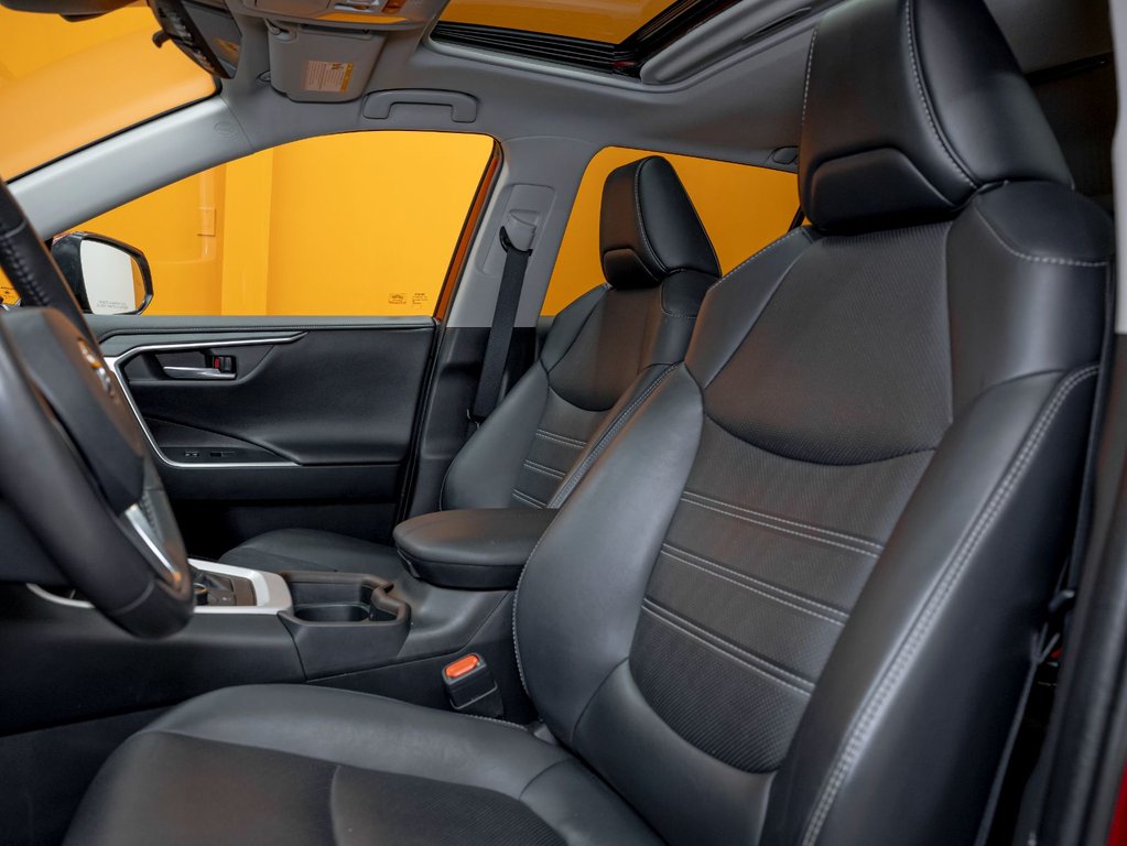 2020 Toyota RAV4 Hybrid in St-Jérôme, Quebec - 11 - w1024h768px