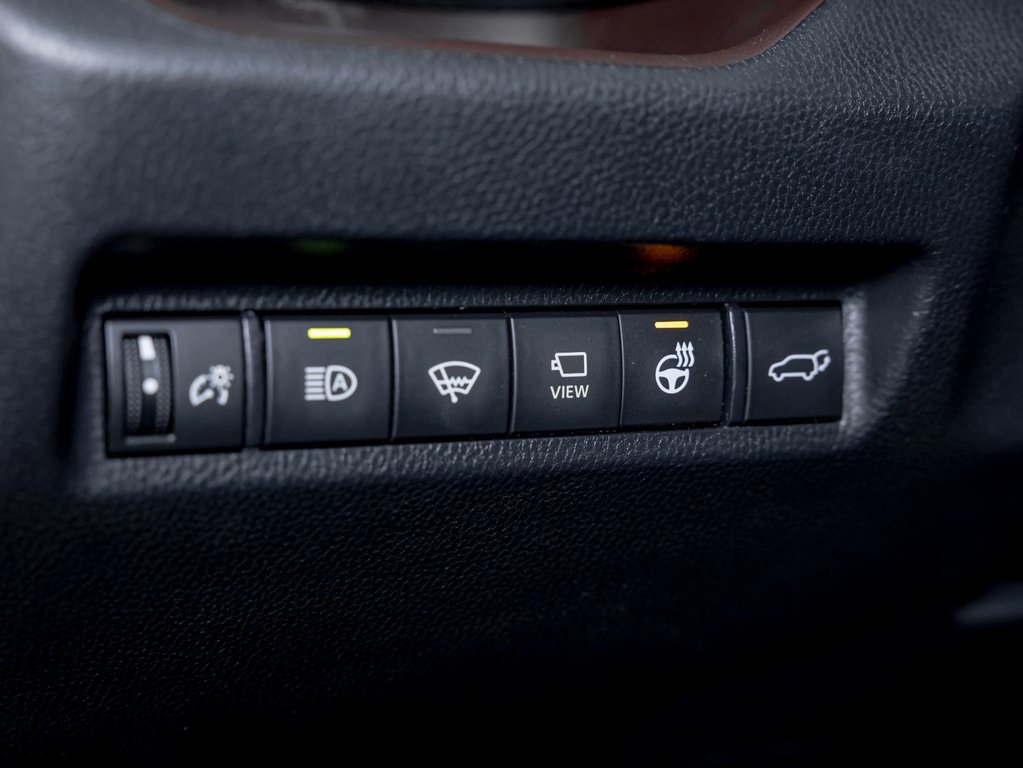 2020 Toyota RAV4 Hybrid in St-Jérôme, Quebec - 27 - w1024h768px