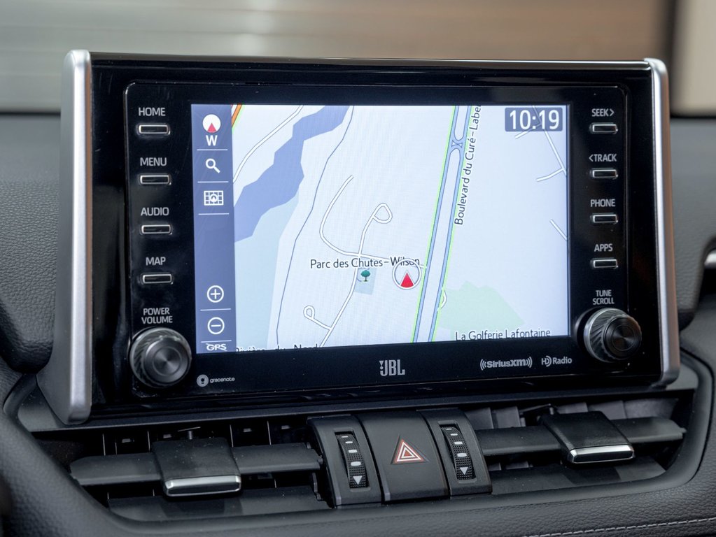 2020 Toyota RAV4 Hybrid in St-Jérôme, Quebec - 17 - w1024h768px