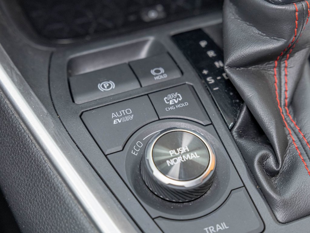 Toyota RAV4 Prime  2021 à St-Jérôme, Québec - 25 - w1024h768px