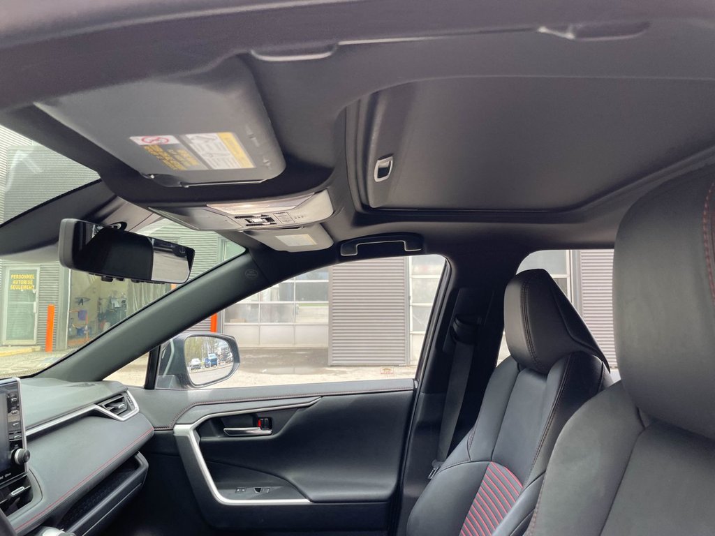 Toyota RAV4 Prime  2022 à St-Jérôme, Québec - 3 - w1024h768px