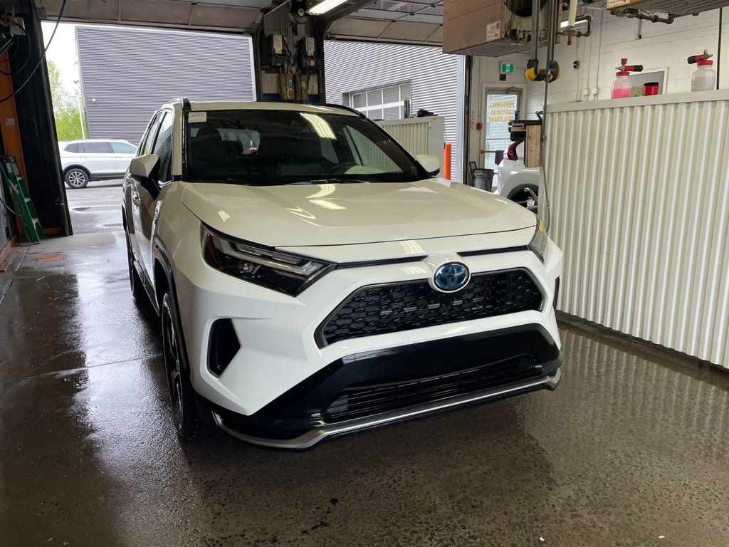 Toyota RAV4 Prime  2023 à St-Jérôme, Québec - 12 - w1024h768px