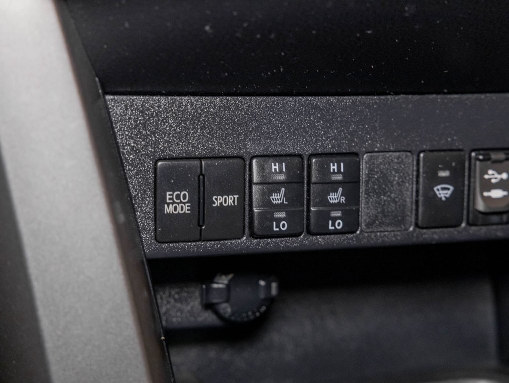 Toyota RAV4  2017 à St-Jérôme, Québec - 21 - w1024h768px