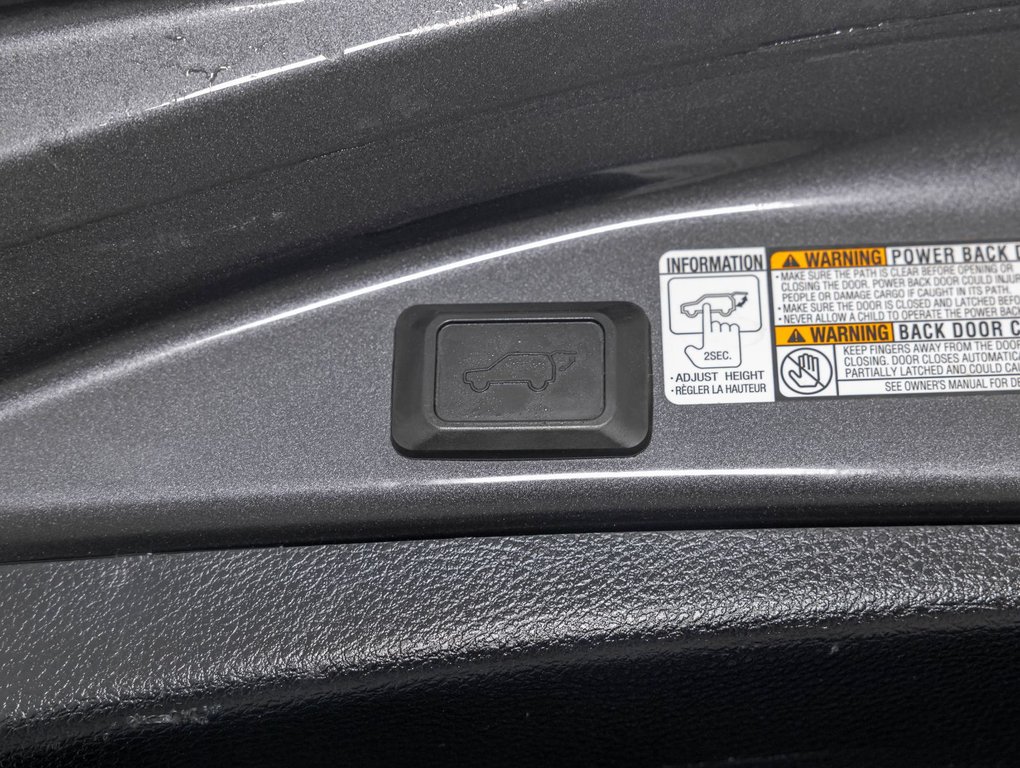 Toyota RAV4  2017 à St-Jérôme, Québec - 29 - w1024h768px