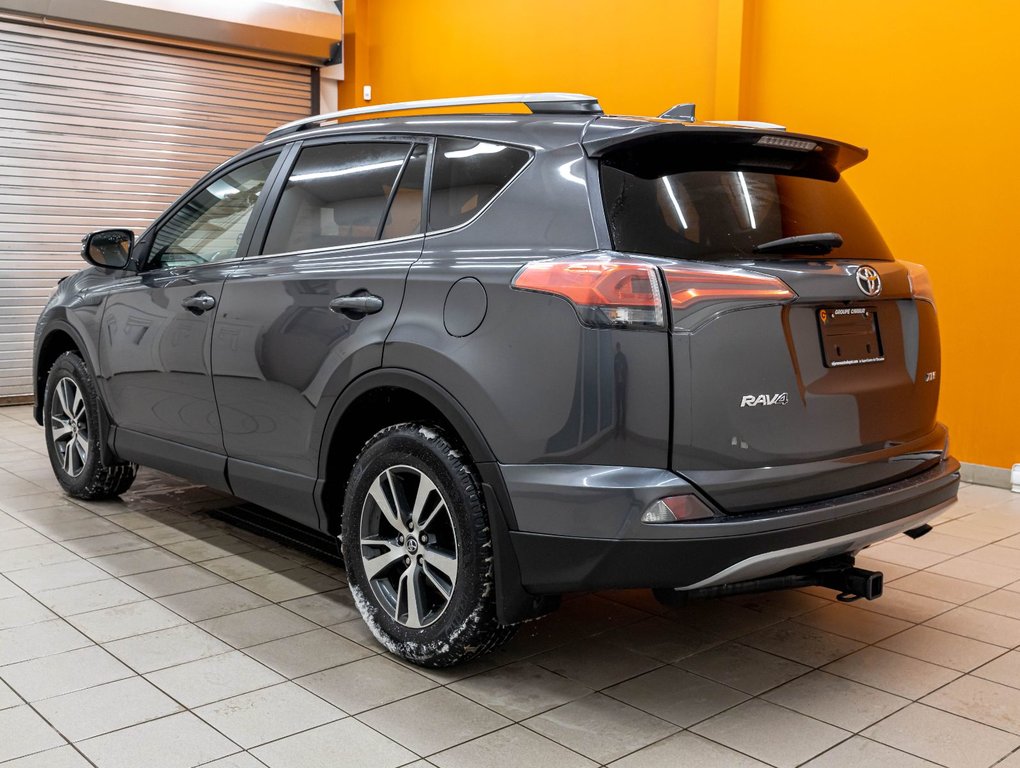 Toyota RAV4  2017 à St-Jérôme, Québec - 6 - w1024h768px