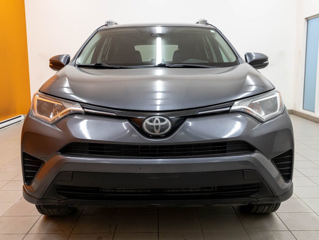 Toyota RAV4  2017 à St-Jérôme, Québec - 4 - w1024h768px