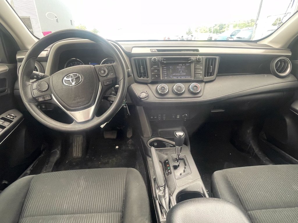 2018 Toyota RAV4 in St-Jérôme, Quebec - 10 - w1024h768px