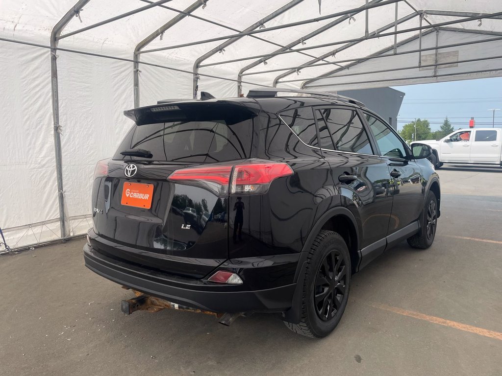 2018 Toyota RAV4 in St-Jérôme, Quebec - 8 - w1024h768px