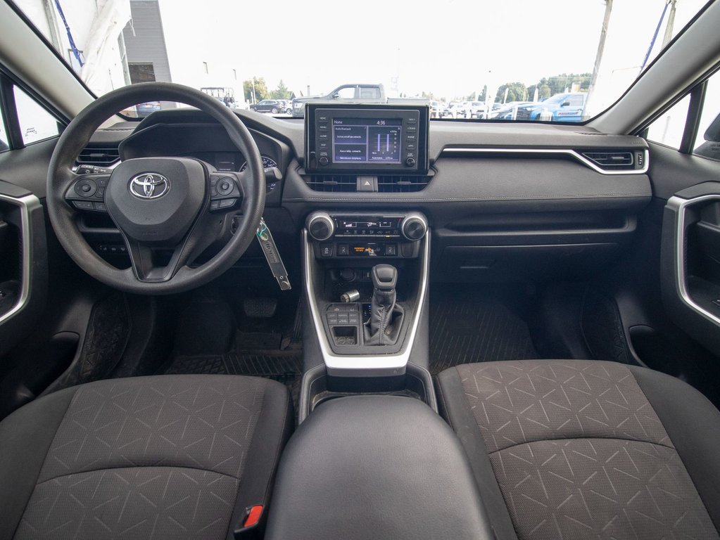 Toyota RAV4  2019 à St-Jérôme, Québec - 10 - w1024h768px