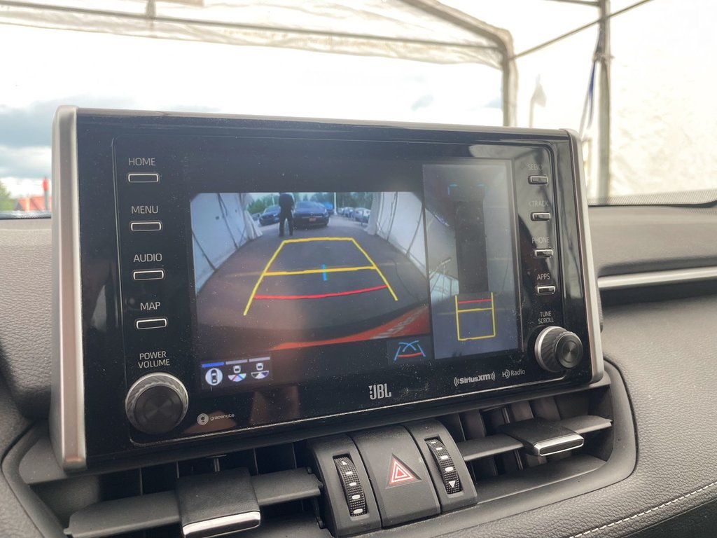 2019 Toyota RAV4 in St-Jérôme, Quebec - 16 - w1024h768px