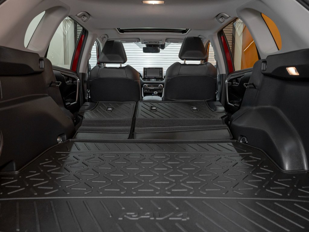 2019 Toyota RAV4 in St-Jérôme, Quebec - 35 - w1024h768px