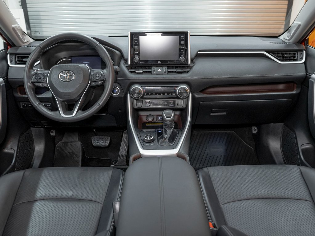 2019 Toyota RAV4 in St-Jérôme, Quebec - 12 - w1024h768px