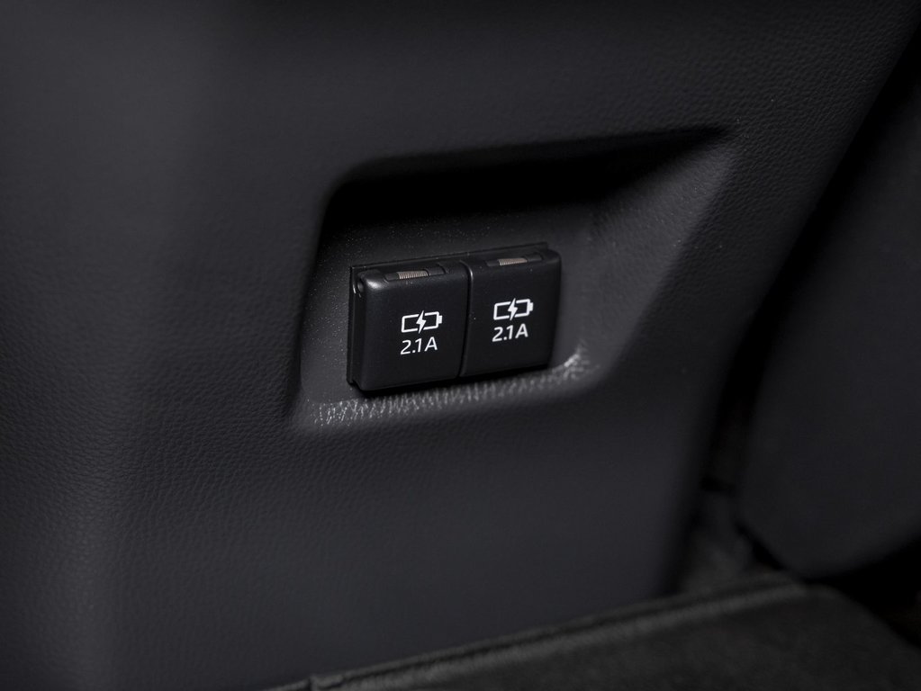 2019 Toyota RAV4 in St-Jérôme, Quebec - 33 - w1024h768px