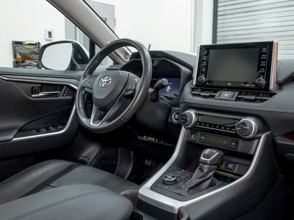 2019 Toyota RAV4 in St-Jérôme, Quebec - 31 - w1024h768px