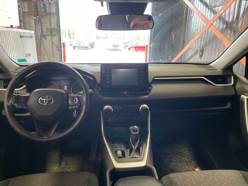 Toyota RAV4  2019 à St-Jérôme, Québec - 10 - w1024h768px