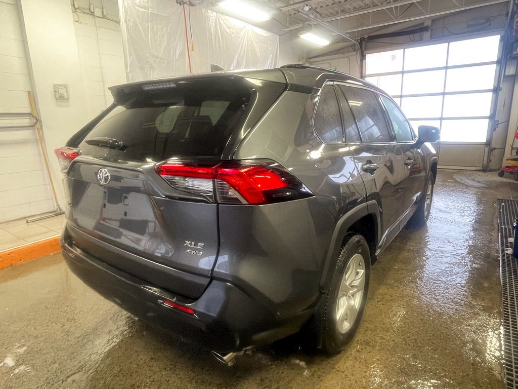 2021 Toyota RAV4 in St-Jérôme, Quebec - 9 - w1024h768px