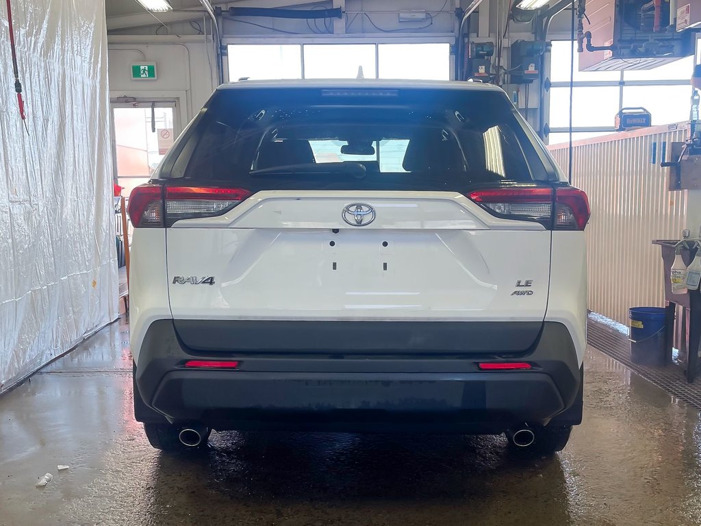 2021 Toyota RAV4 in St-Jérôme, Quebec - 6 - w1024h768px