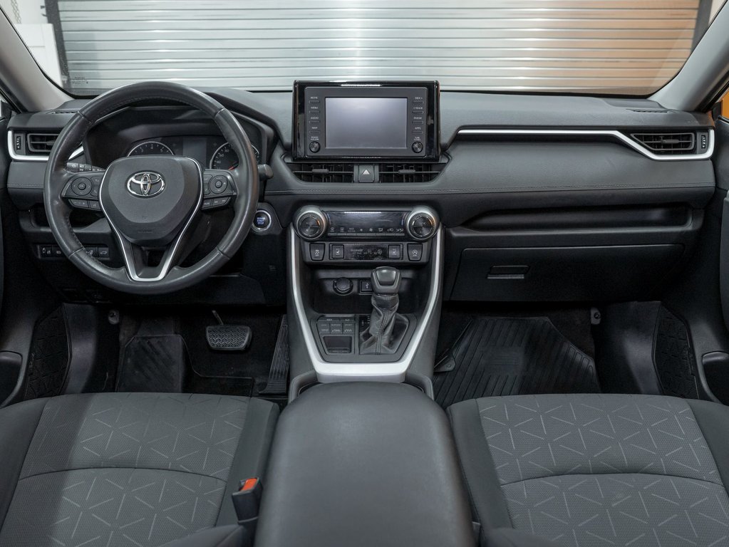 Toyota RAV4  2021 à St-Jérôme, Québec - 12 - w1024h768px