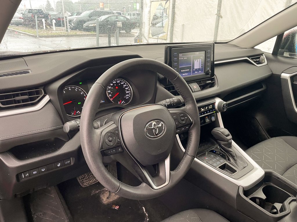 2021 Toyota RAV4 in St-Jérôme, Quebec - 4 - w1024h768px