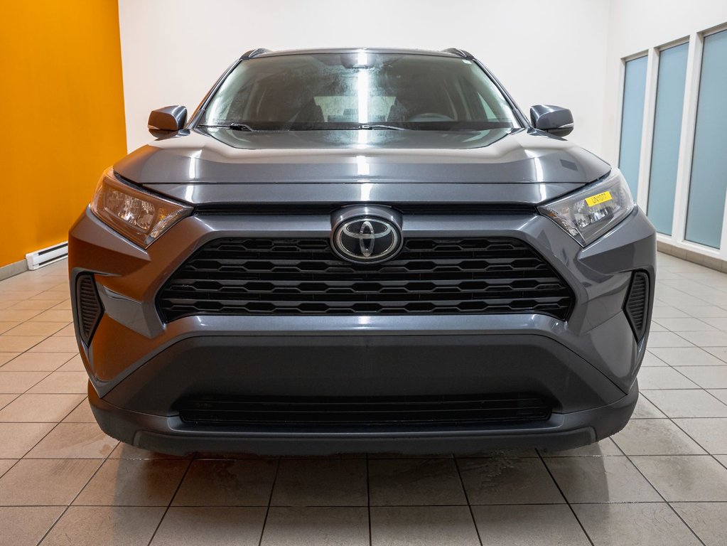 Toyota RAV4  2021 à St-Jérôme, Québec - 4 - w1024h768px