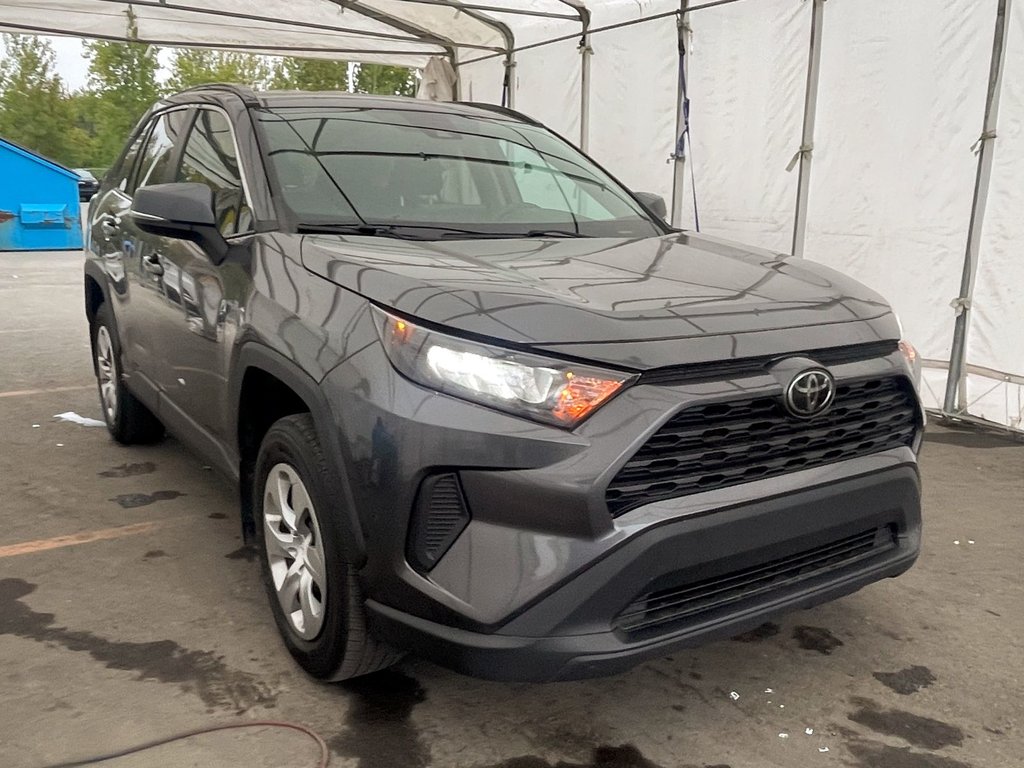 Toyota RAV4  2021 à St-Jérôme, Québec - 9 - w1024h768px