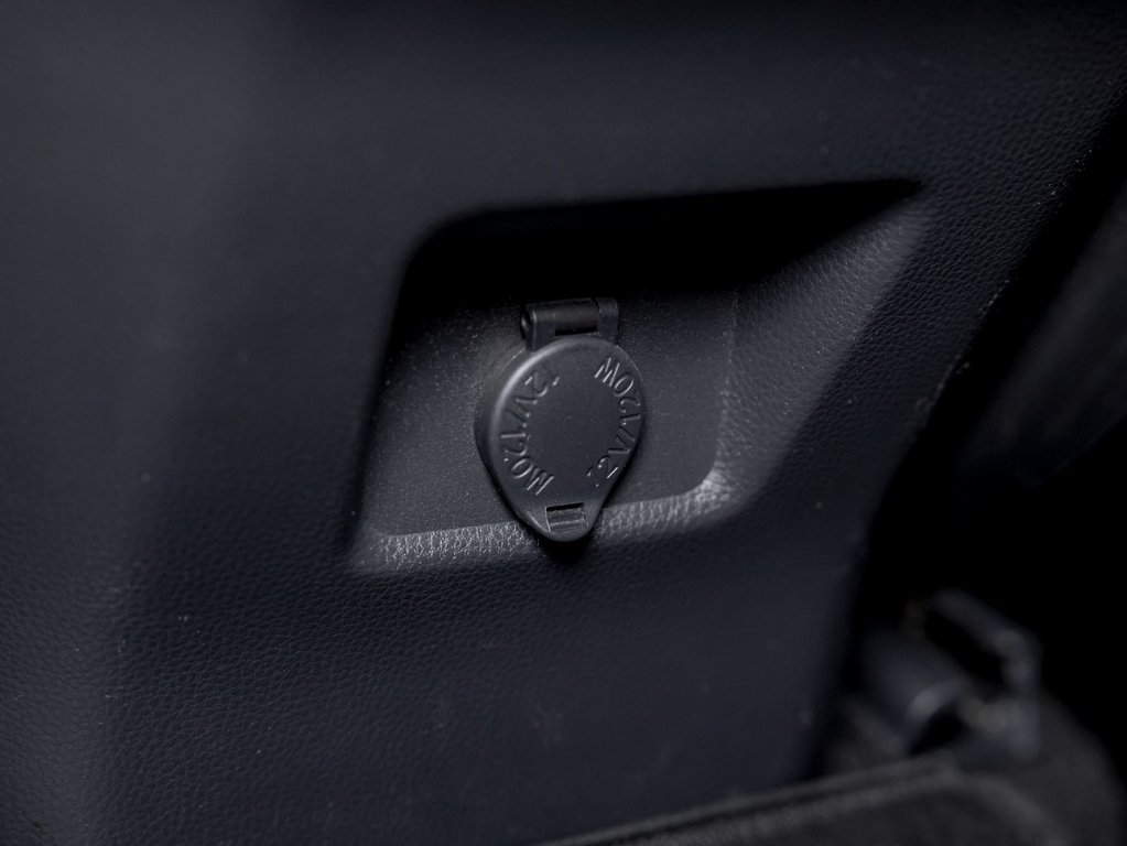 Toyota RAV4  2021 à St-Jérôme, Québec - 26 - w1024h768px