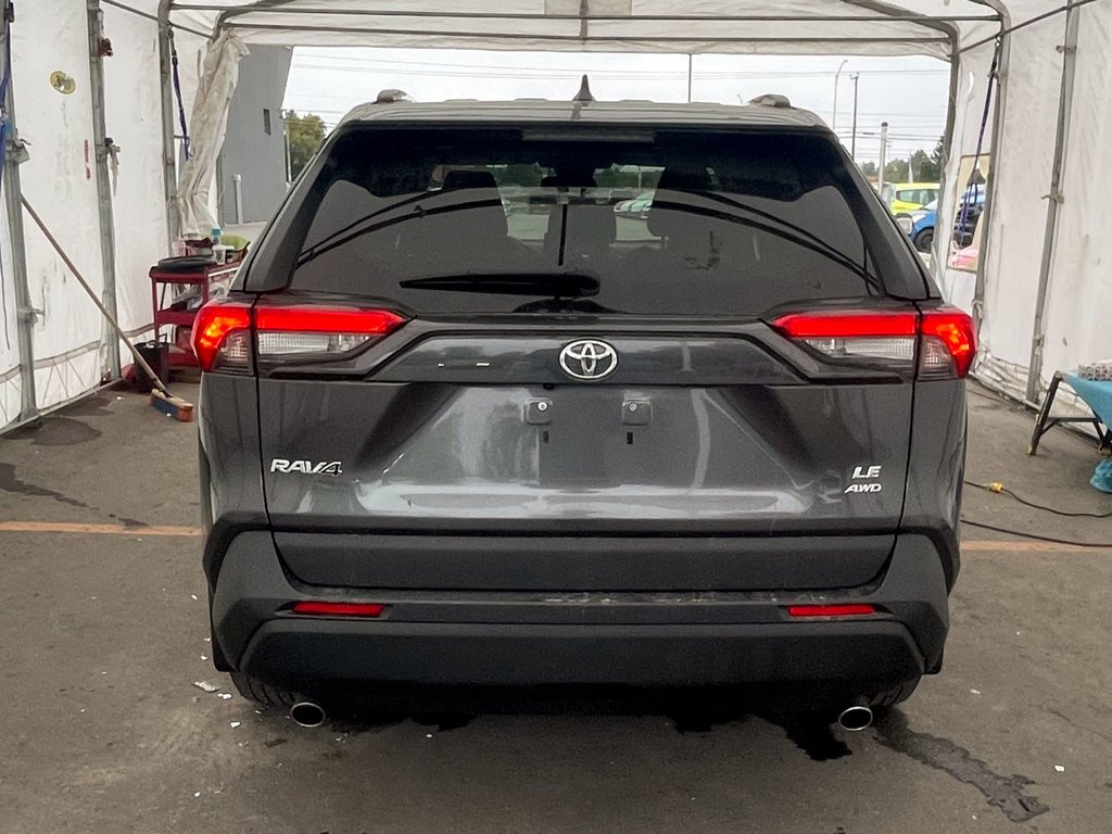 Toyota RAV4  2021 à St-Jérôme, Québec - 6 - w1024h768px