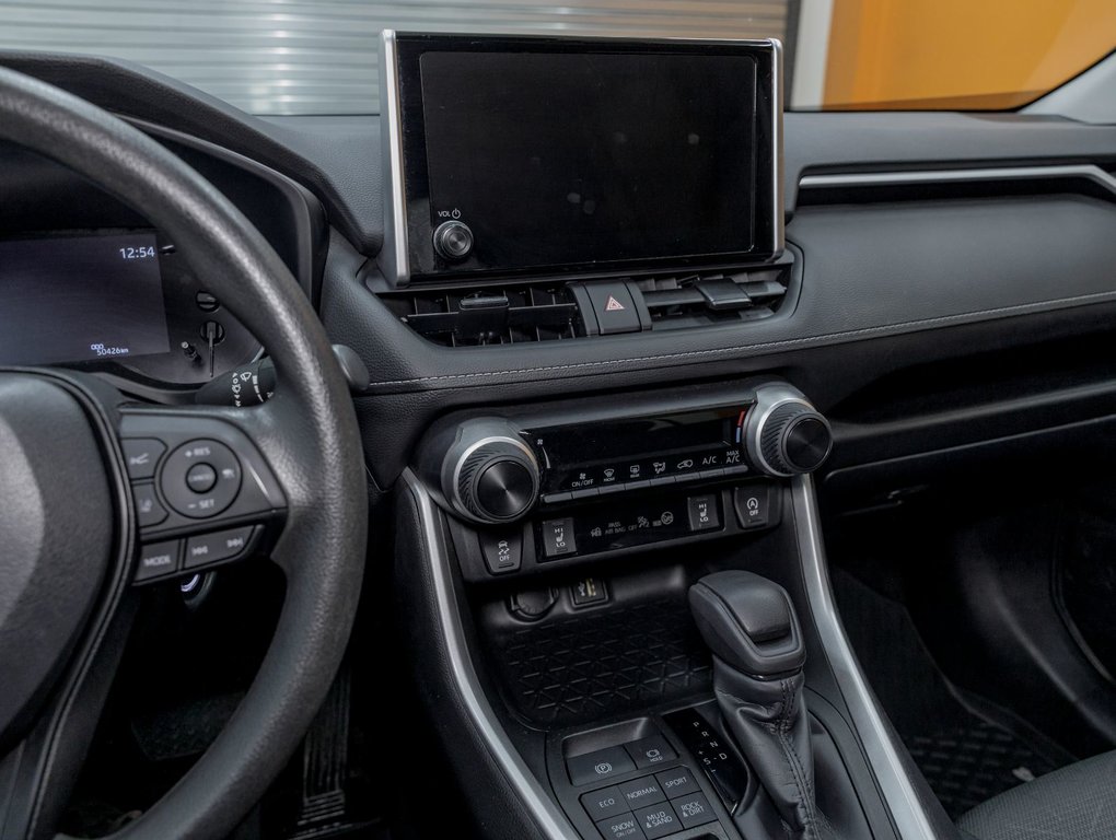 2023 Toyota RAV4 in St-Jérôme, Quebec - 20 - w1024h768px