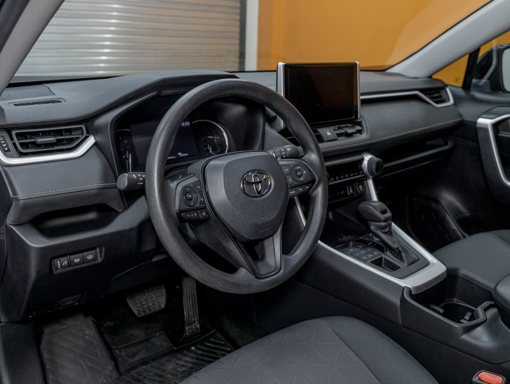 2023 Toyota RAV4 in St-Jérôme, Quebec - 2 - w1024h768px