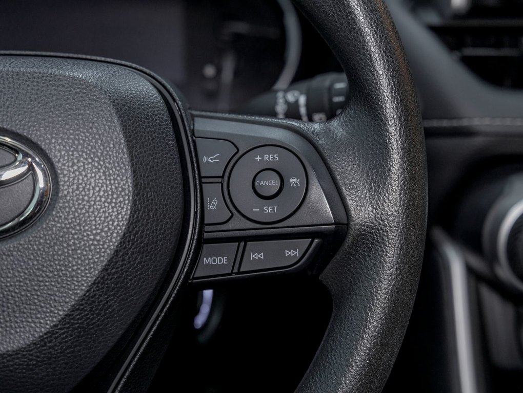 2023 Toyota RAV4 in St-Jérôme, Quebec - 15 - w1024h768px