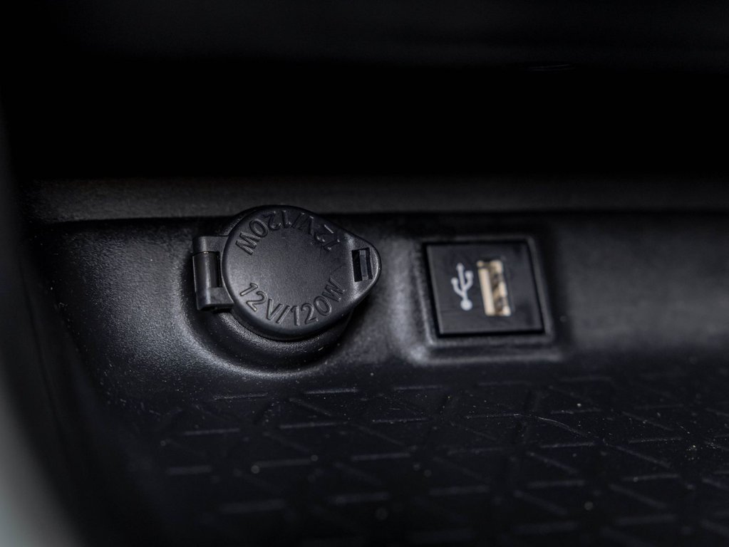 2023 Toyota RAV4 in St-Jérôme, Quebec - 26 - w1024h768px