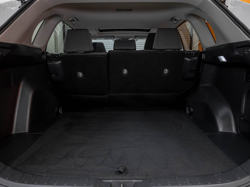 2023 Toyota RAV4 in St-Jérôme, Quebec - 33 - w1024h768px