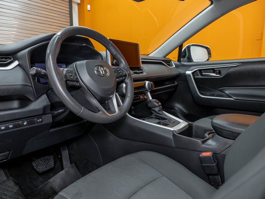2023 Toyota RAV4 in St-Jérôme, Quebec - 2 - w1024h768px