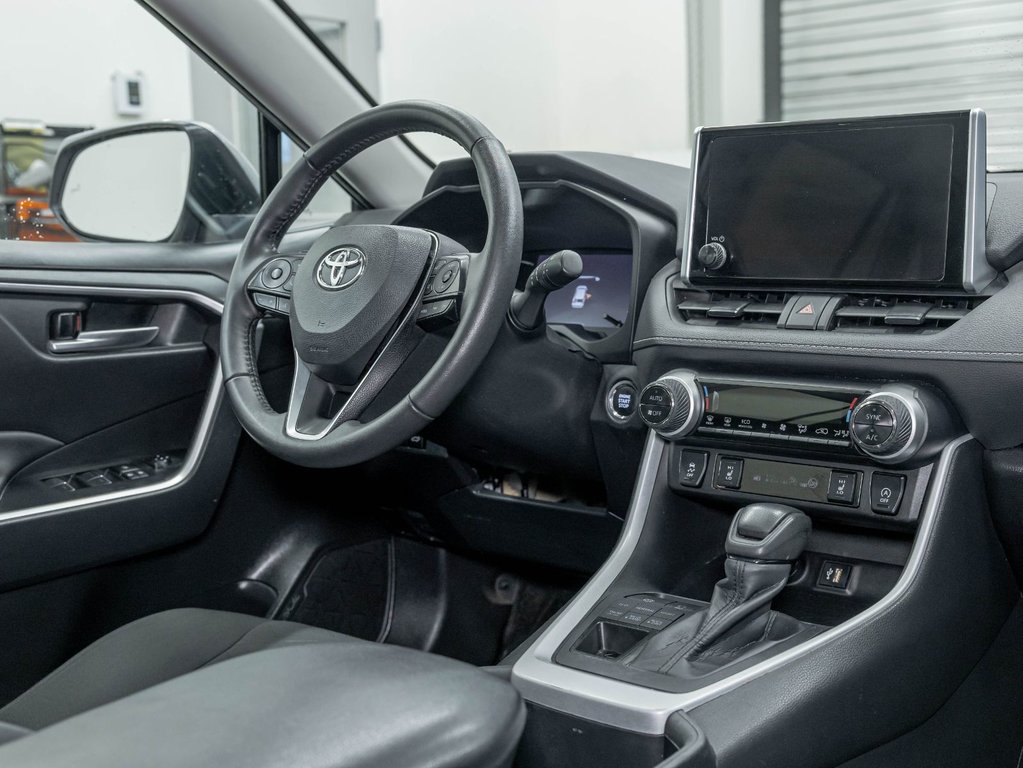 2024 Toyota RAV4 in St-Jérôme, Quebec - 27 - w1024h768px