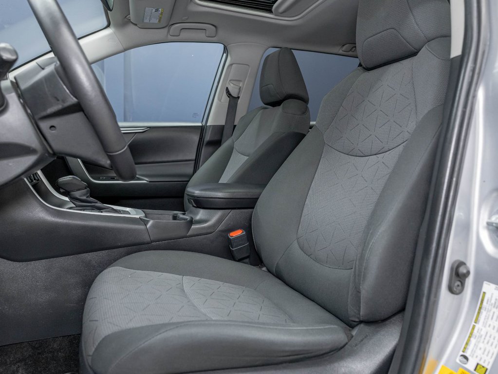 2024 Toyota RAV4 in St-Jérôme, Quebec - 11 - w1024h768px