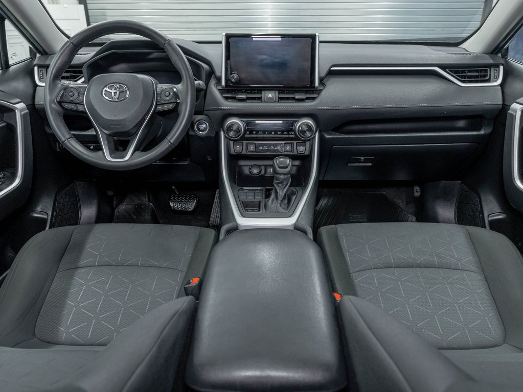 2024 Toyota RAV4 in St-Jérôme, Quebec - 12 - w1024h768px