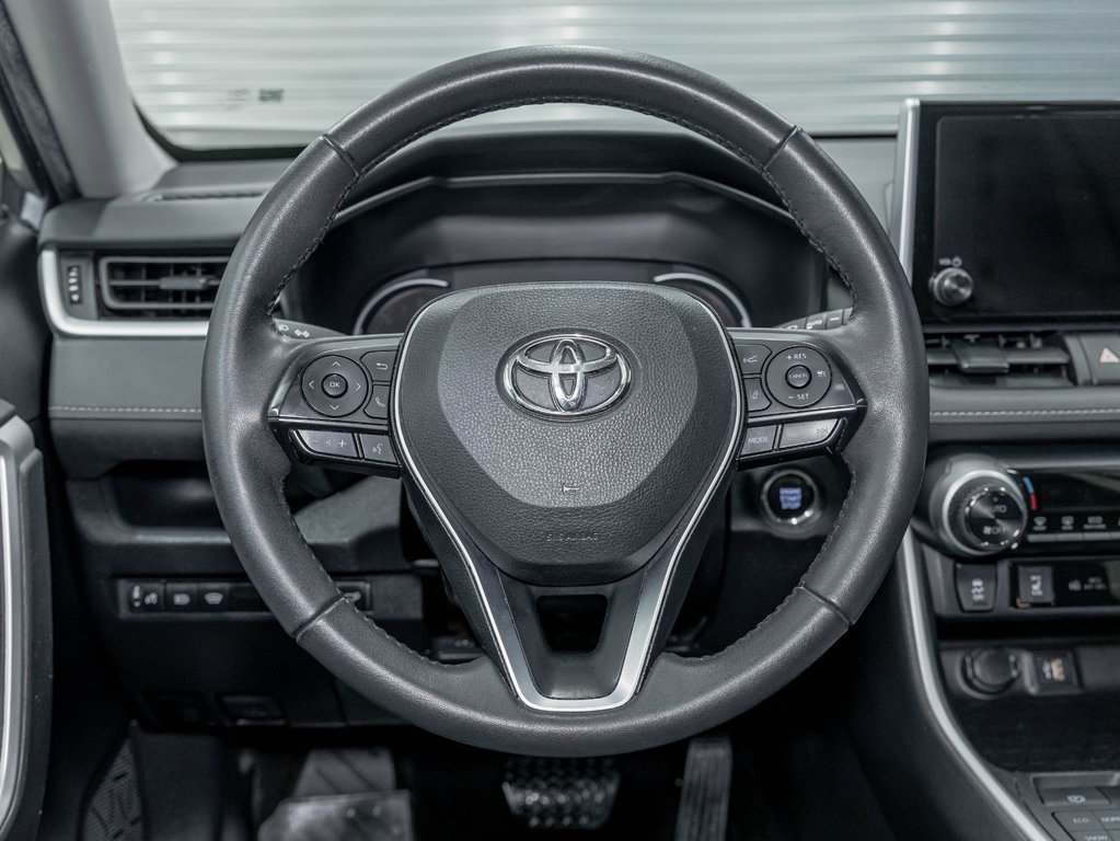 2024 Toyota RAV4 in St-Jérôme, Quebec - 14 - w1024h768px