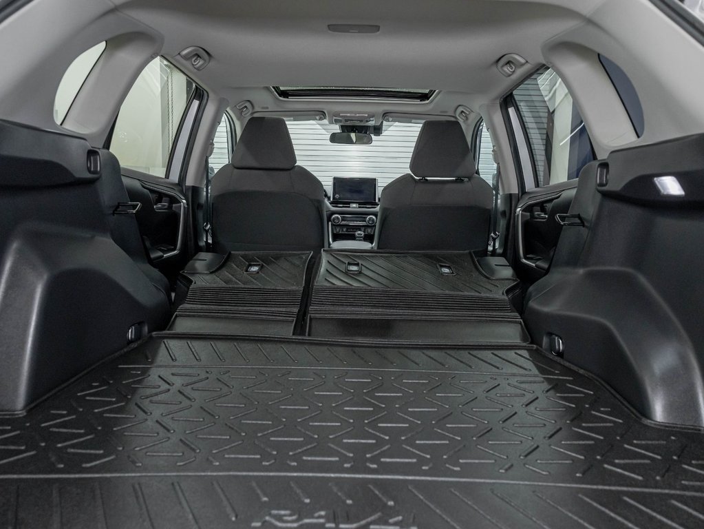 2024 Toyota RAV4 in St-Jérôme, Quebec - 30 - w1024h768px