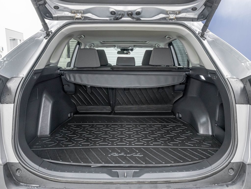 2024 Toyota RAV4 in St-Jérôme, Quebec - 29 - w1024h768px