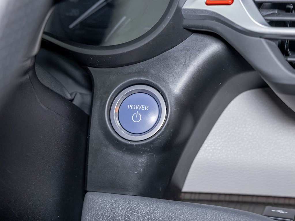 2022 Toyota Sienna in St-Jérôme, Quebec - 26 - w1024h768px