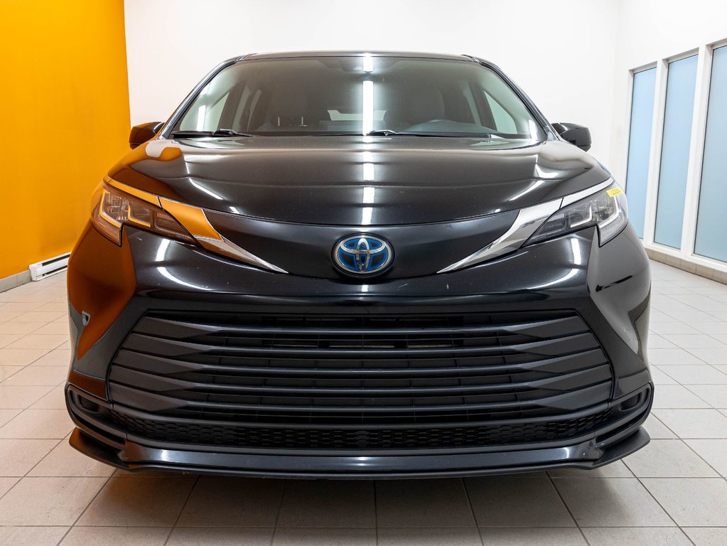 2022 Toyota Sienna in St-Jérôme, Quebec - 4 - w1024h768px