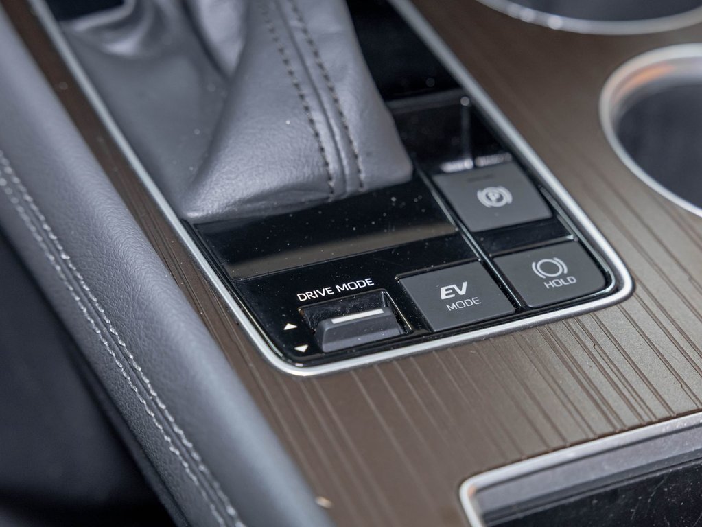 2022 Toyota Sienna in St-Jérôme, Quebec - 23 - w1024h768px