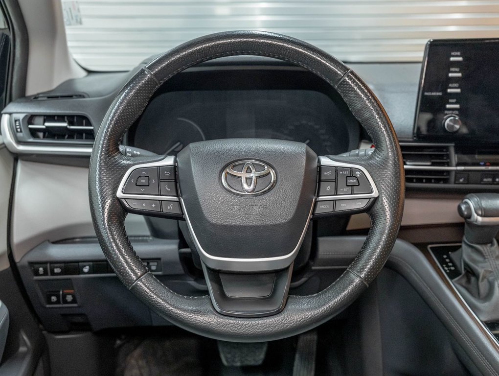 Toyota Sienna  2023 à St-Jérôme, Québec - 14 - w1024h768px